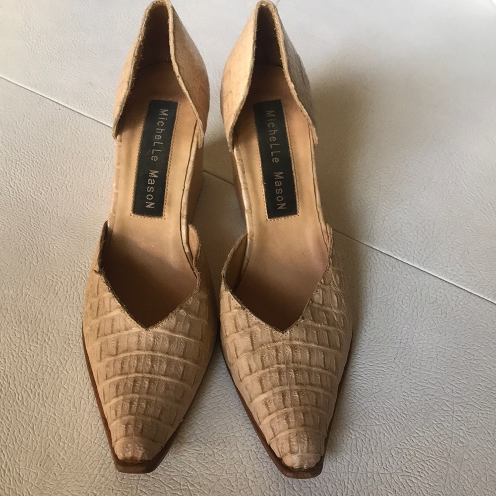 MICHEL MASON  wedge 2.75” EXCELLENT size 7b
